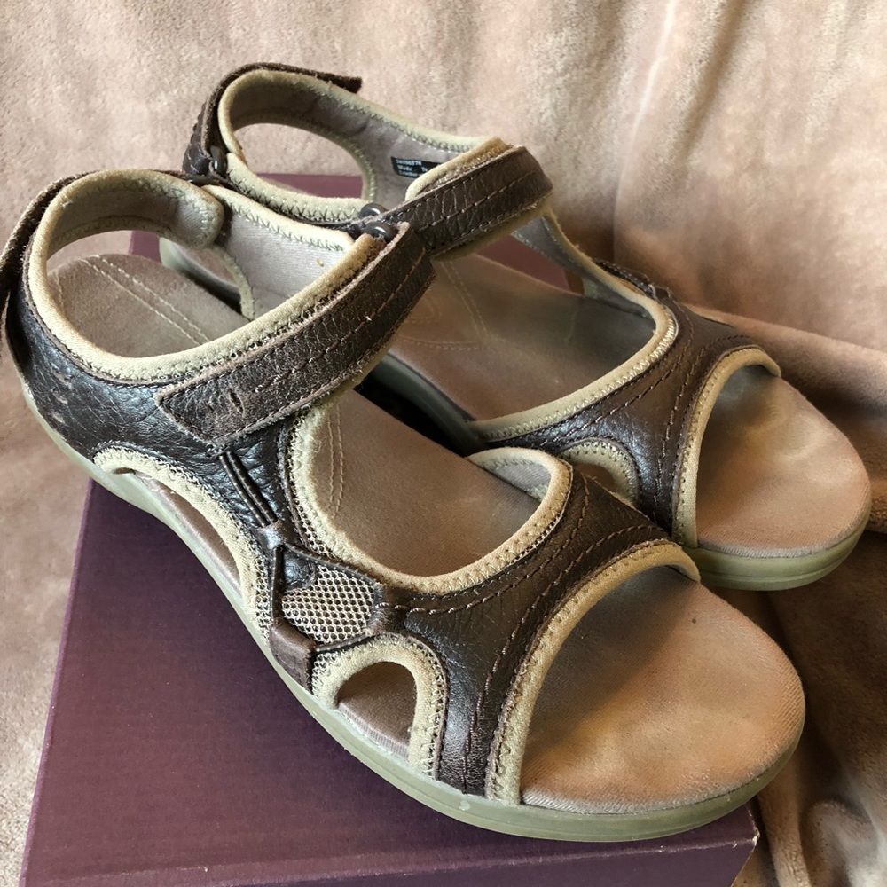 Clarks Inmotion women’s sandals